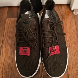 EKTO Unltd brown sneakers